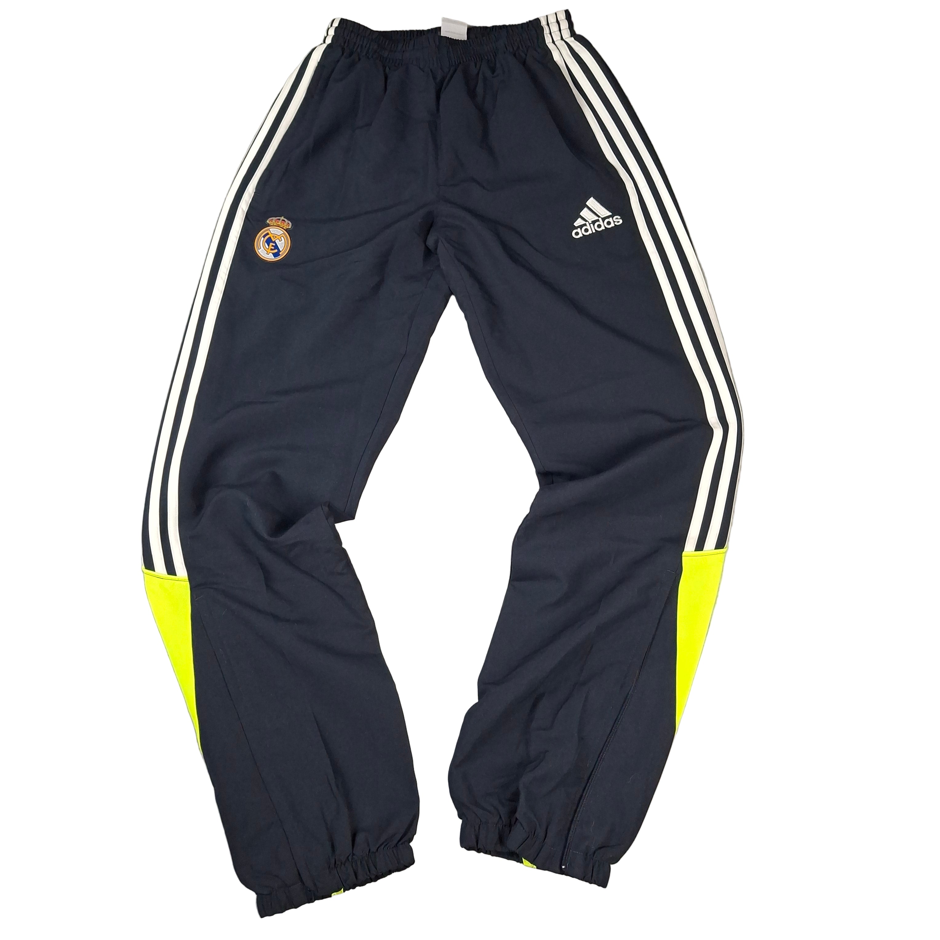 Real madrid tracksuit (L) Neon and white