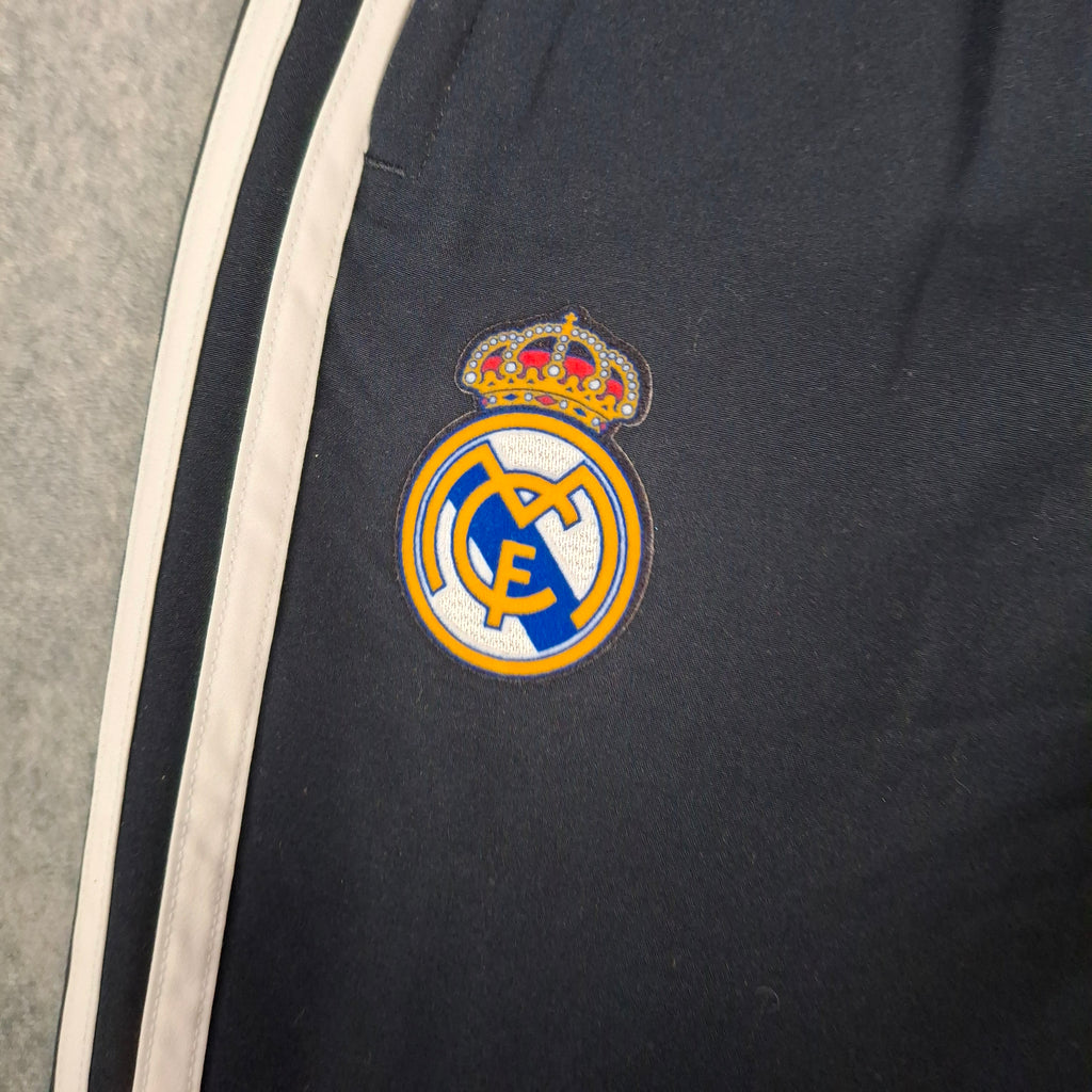 Real madrid tracksuit (L) Neon and white