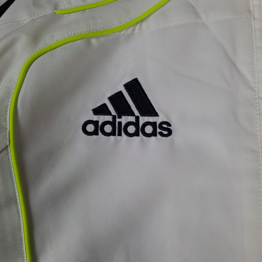 Real madrid tracksuit (L) Neon and white