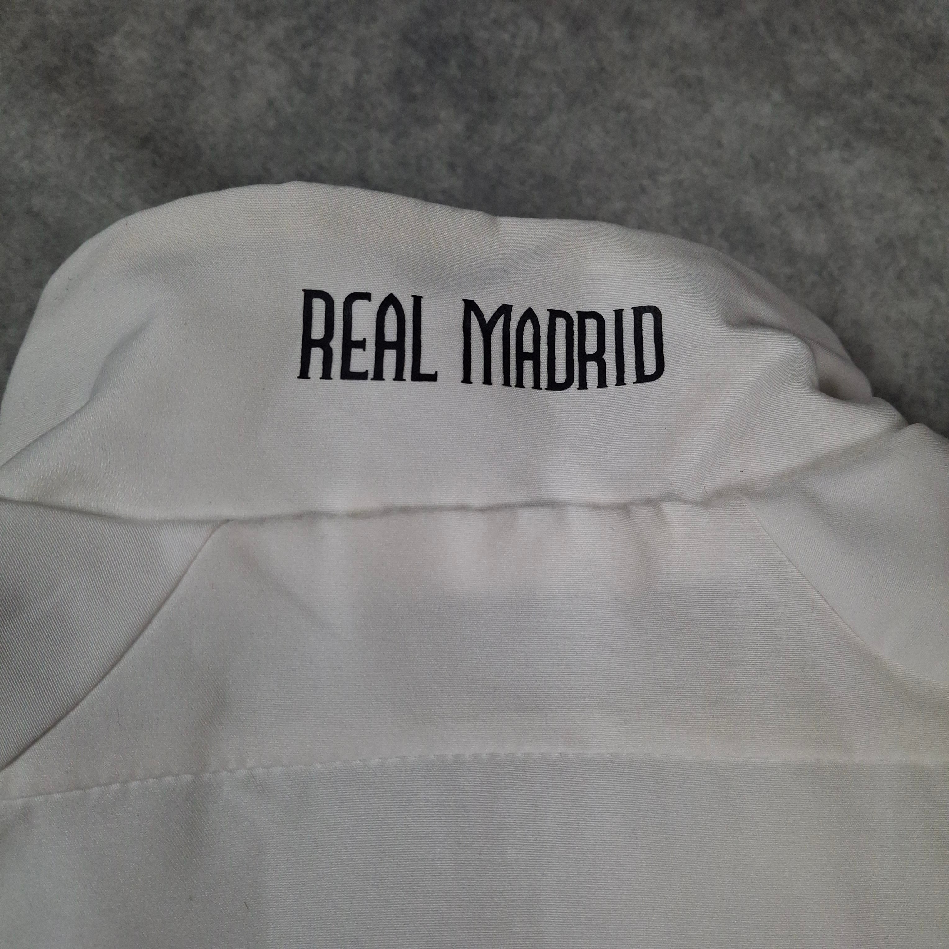 Real madrid tracksuit (L) Neon and white