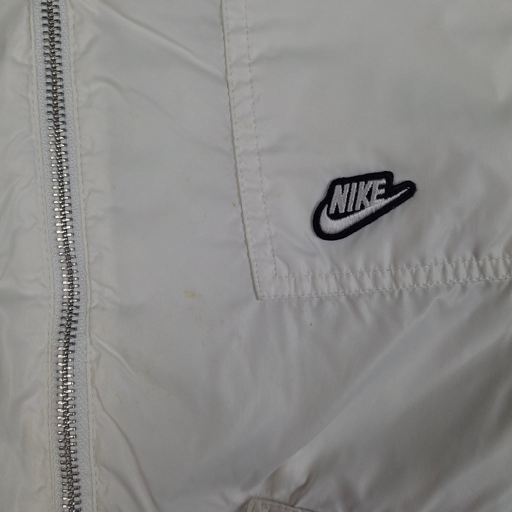 Nike white vintage Jacket (M)